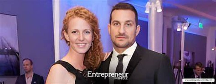 Andrew Huberman Wife, Net Worth, family, Height, Age, Bio Stark Times
