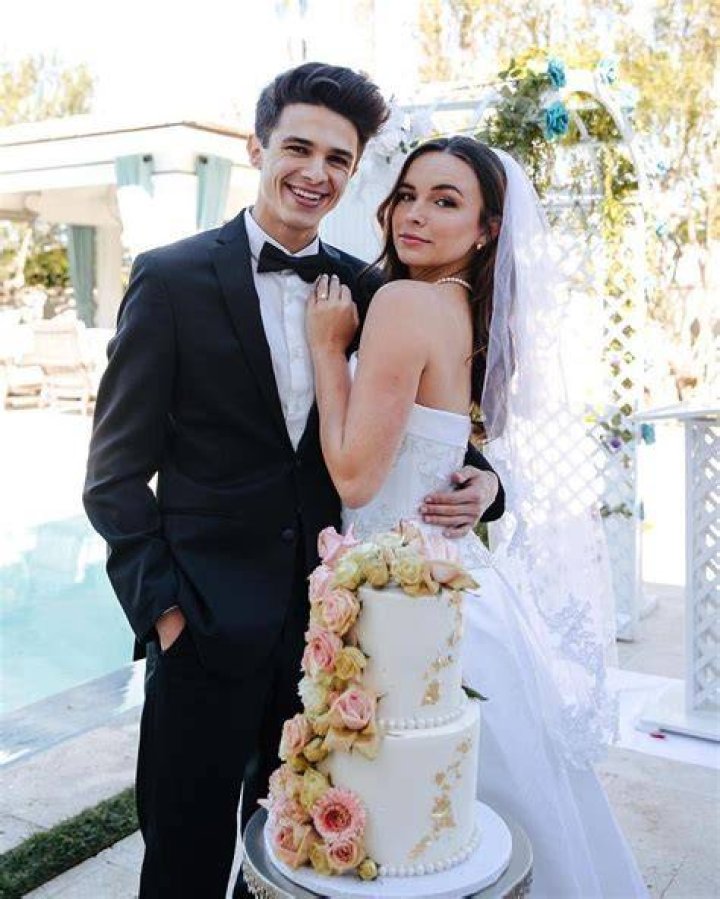 Are Brent And Pierson Dating In 2022?