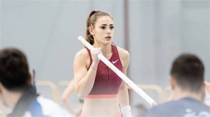 Clara Fernández Spanish Pole Vaulter Ohlympics