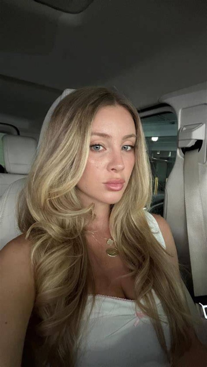 Daisy Keech on Instagram &ldquo;Not ur Uber&rdquo; in 2020 Modestil, Outfit