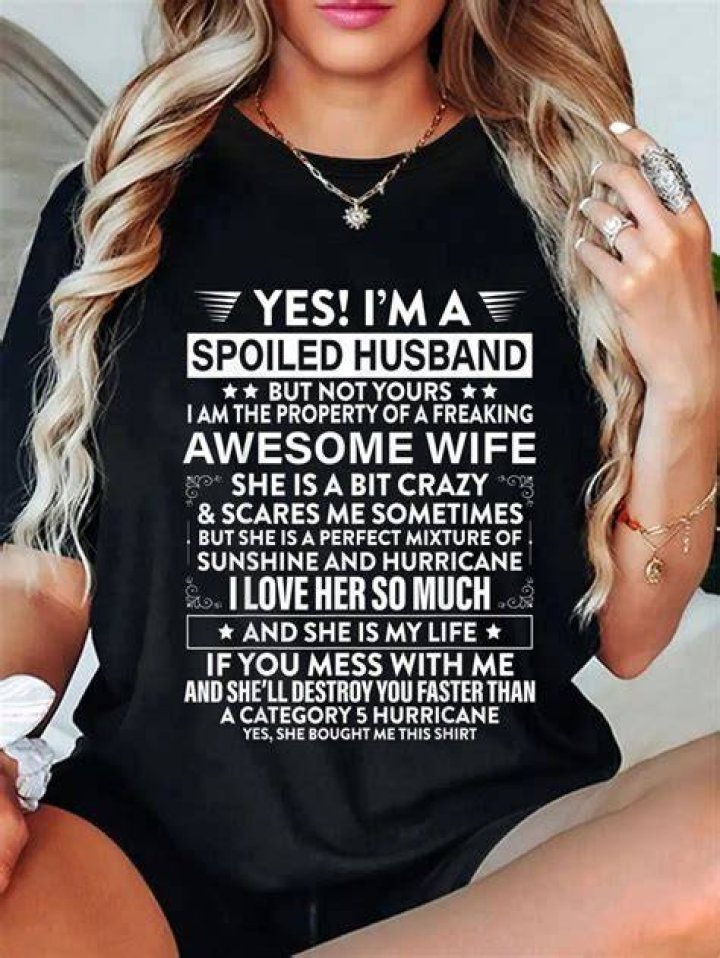 doctor&rsquo;s husband Tshirt , Yes, she&rsquo;s working. No don&rsquo;t knowArt