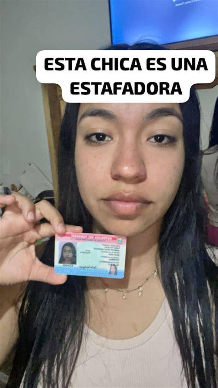 Esta chica es alba&ntilde;il y una sensaci&oacute;n en su OnlyFans