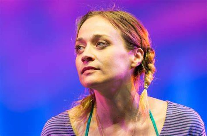 Fiona Apple Asks Fans to Support Remote Court Access in Maryland