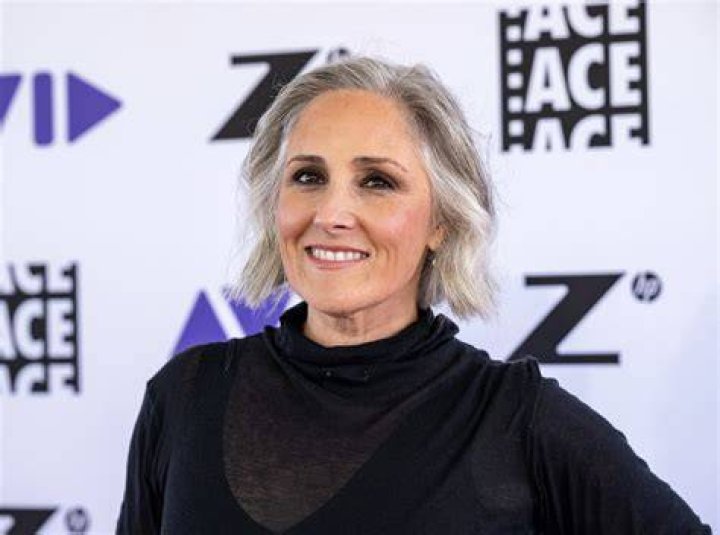 How Ricki Lake's Proposed Birth Control Documentary Is AntiWoman Time