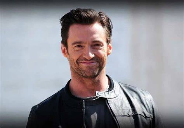 Hugh Jackman Photos Photos Hugh Jackman on the Beach Sem comentarios