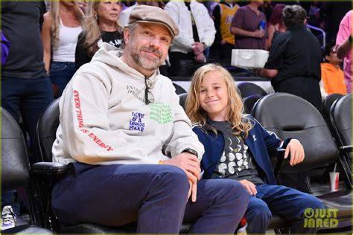 Jason Sudeikis and Son, 9, Share FatherSon Outing at Lakers Game Photo
