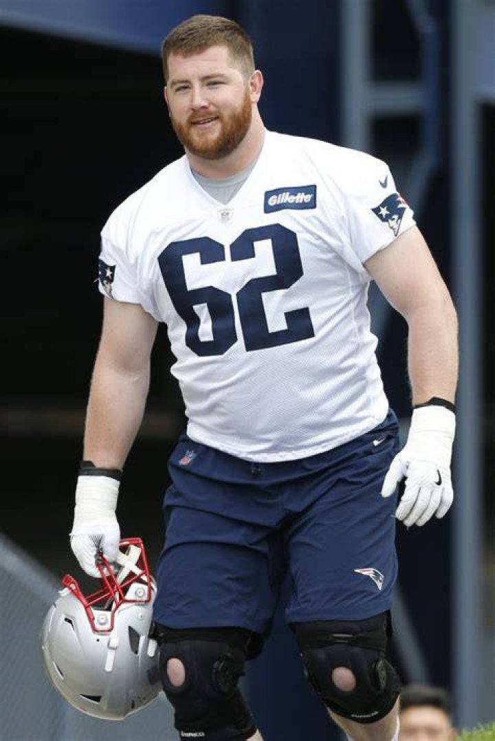 Joe Thuney Pro Football Rumors