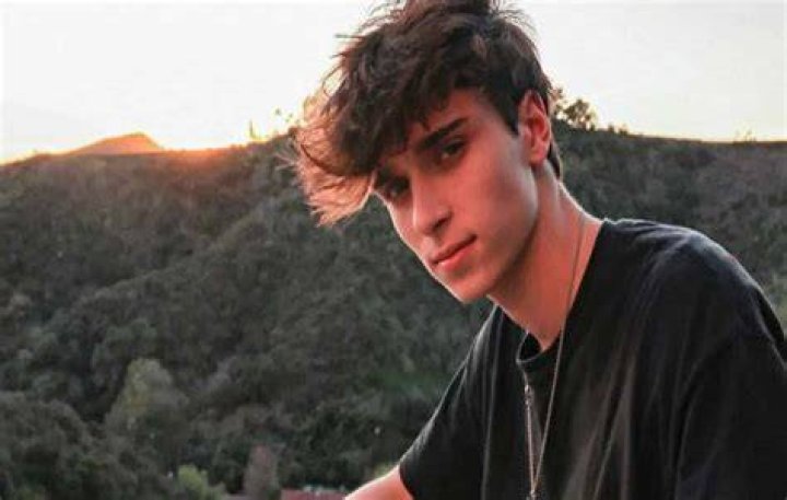 Josh Richards Age Josh Richards Bio, Age, Girlfriend, Family, Photos