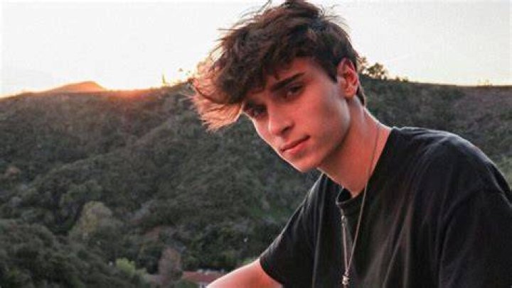 Josh Richards Bio, Age, Net Worth, Height, Actor, Model, and