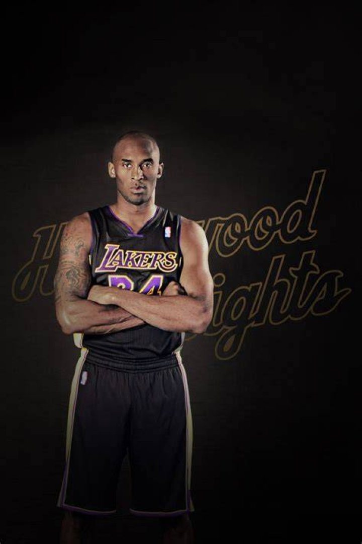 Kobe Bryant's helicopter flew in fog that grounded other choppers