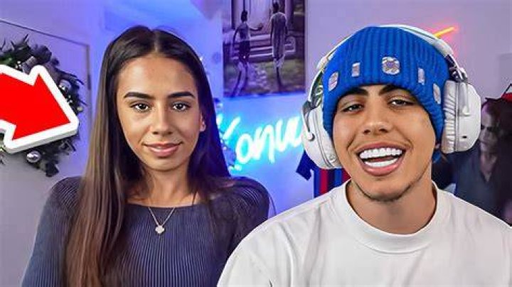 Konvy Brings His Sister On Stream And It Got Dangerous ! YouTube
