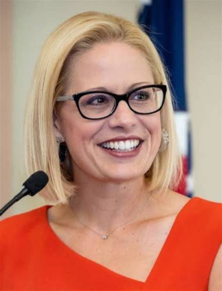 Kyrsten Sinema wiki, bio, age, height, married, husband, net worth
