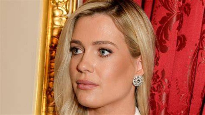 Lady Amelia Spencer channels aunt Princess Diana&rsquo;s iconic 90s look HELLO!