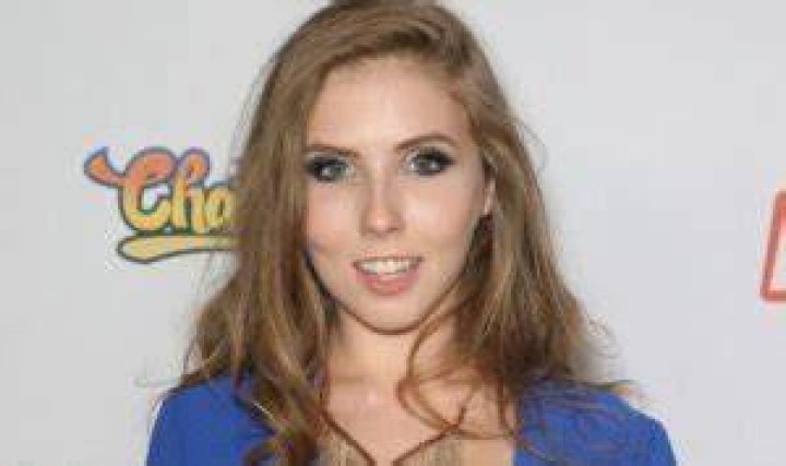 Lena Paul Wiki, Bio, Net Worth, Boyfriend, Height, Weight, Age
