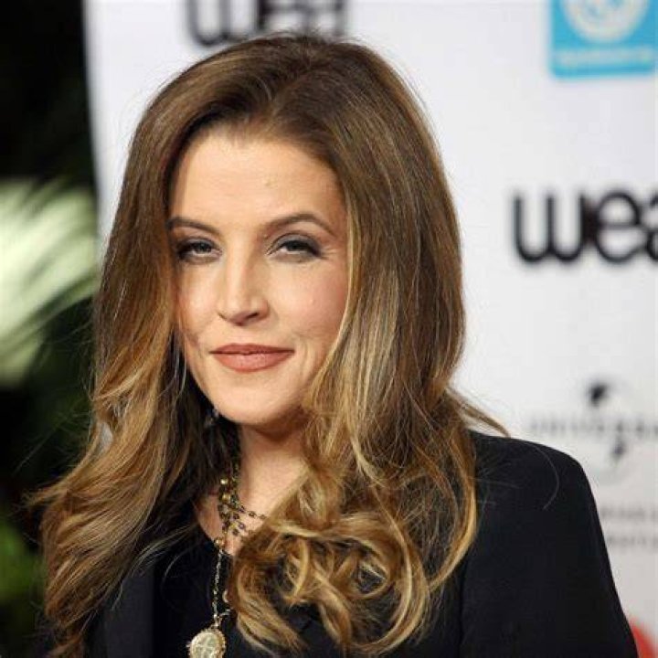 Lisa Marie Presley REAL Cause of Death Cardiac Arrest Caused by Broken