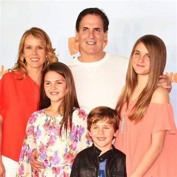Mark Cuban Wife, Family, Kids, House, Net Worth, Height, Wiki
