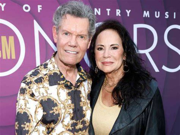 Mary Davis Meet Randy Travis' Spouse Who Stood By In Sickness and In