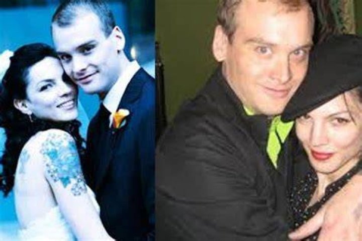 Matt Skiba family, wife, children, parents, siblings Celebrity FAQs