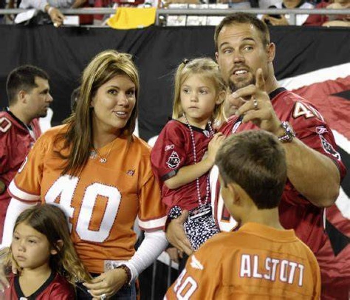 Mike Alstott Net Worth Wife Famous People Today