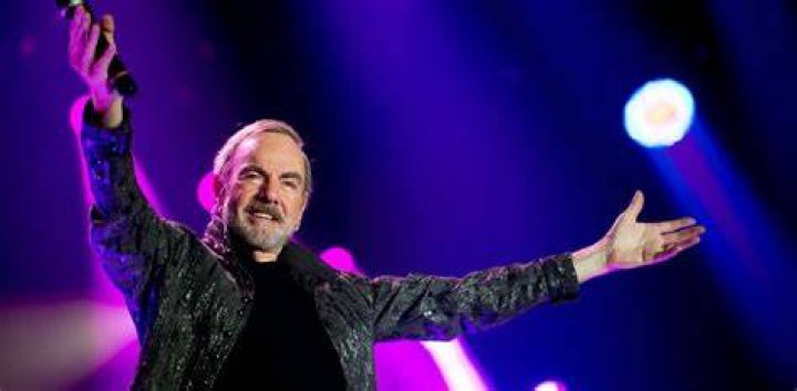 Neil Diamond Net Worth, Bio, Height, Family, Age, Weight, Wiki 2024