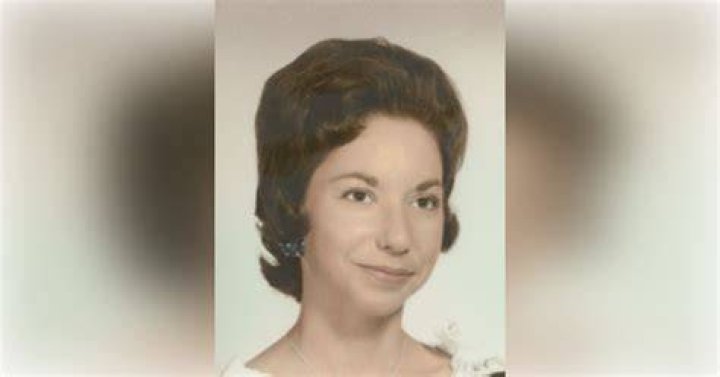 Obituary of Beverly Jean Thompson Funeral Homes & Cremation Servi...