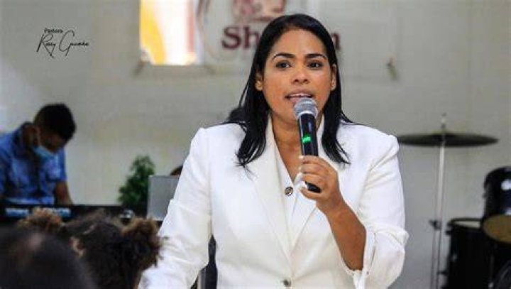Pastora Rossy Guzm&aacute;n &iquest;Qui&eacute;n es y cu&aacute;l es su pasado antes del VIDEO?