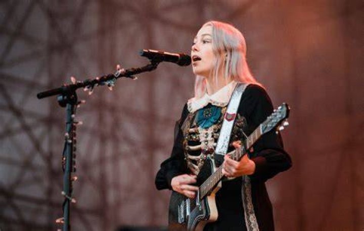 Phoebe Bridgers on Phoebe WallerBridge Directing Her New Music Video