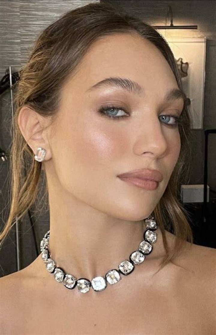 Pin on celebs