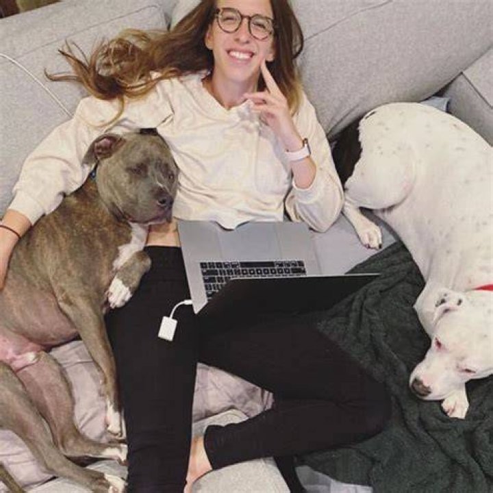Rachel Ballinger Age Wiki, Net worth, Bio, Height, Girlfriend