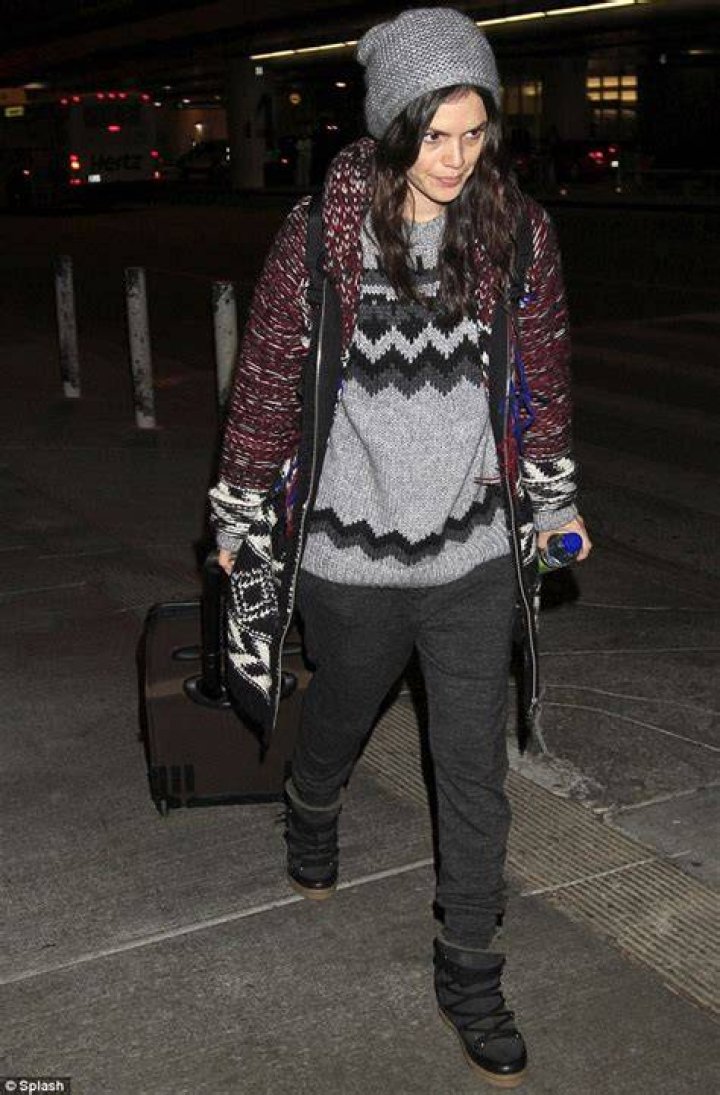Rachel Bilson appears cosy in chic knits at LAX Daily Mail Online
