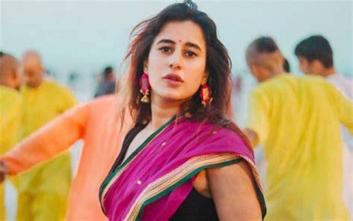 Saloni Chopra 