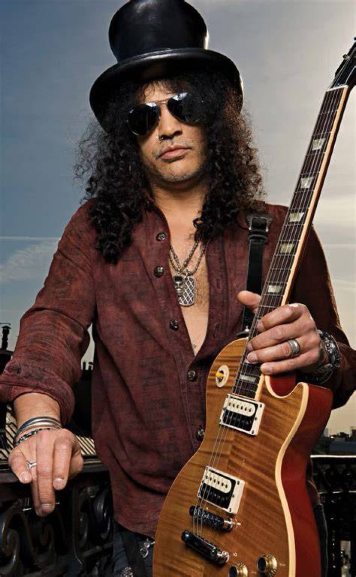 Slash Bio, Net Worth, Married, Wife, Family, Nationality, Guns N