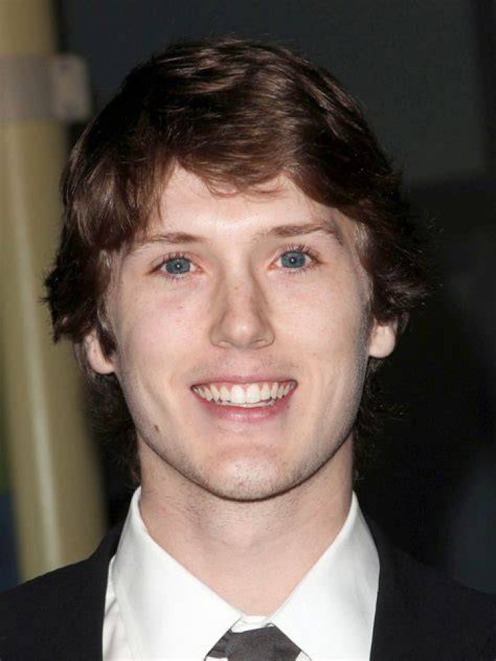 Spencer Treat Clark Biography | RiffVib