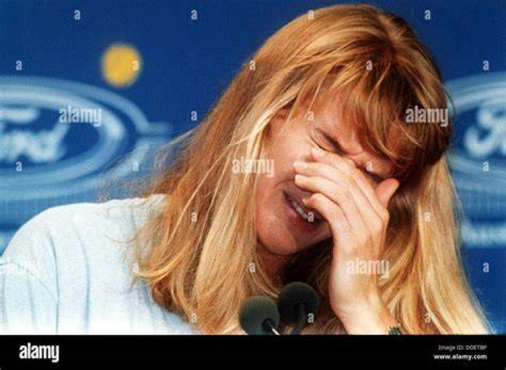 Steffi Graf crying 1993