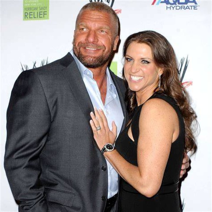 Stephanie McMahon & Triple H Wedding Ceremony Raw 02.11.2002 (HD
