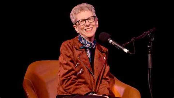 Terry Gross 5 Fast Facts You Need to Know