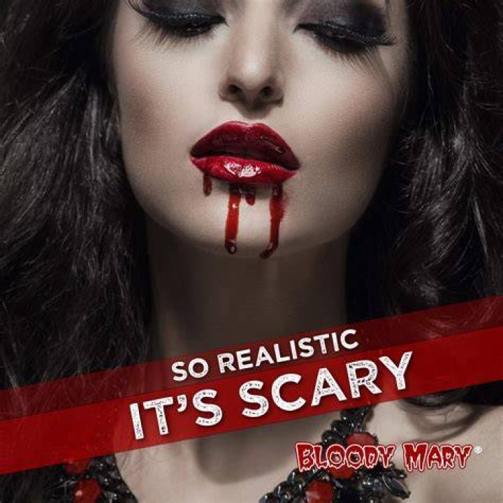 Vampire ElinaDeadly Beauty Y/\ bloodY suck'n v/\rmints Vampire art