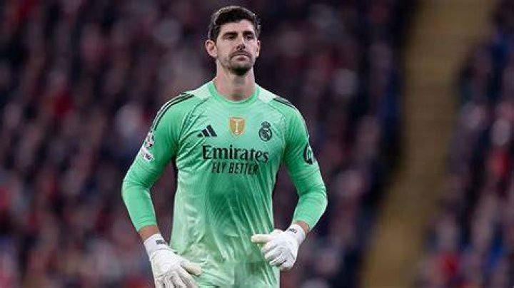 Vertederende beelden Thibaut Courtois en kindjes Adriana (5) en