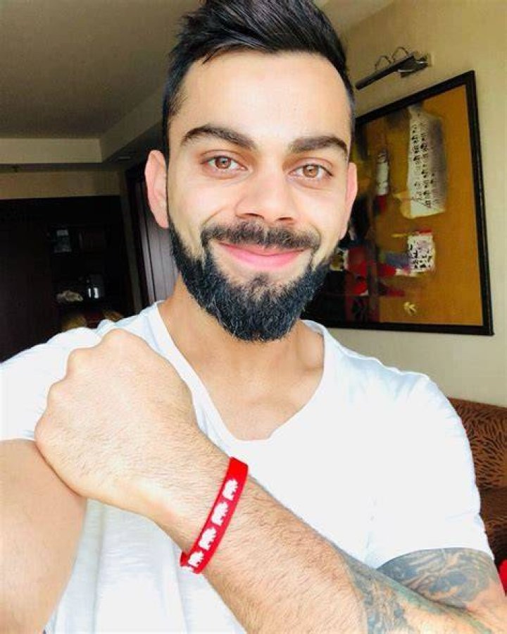Virat Kohli Wiki 2021 Net Worth, Height, Weight, Relationship & Full