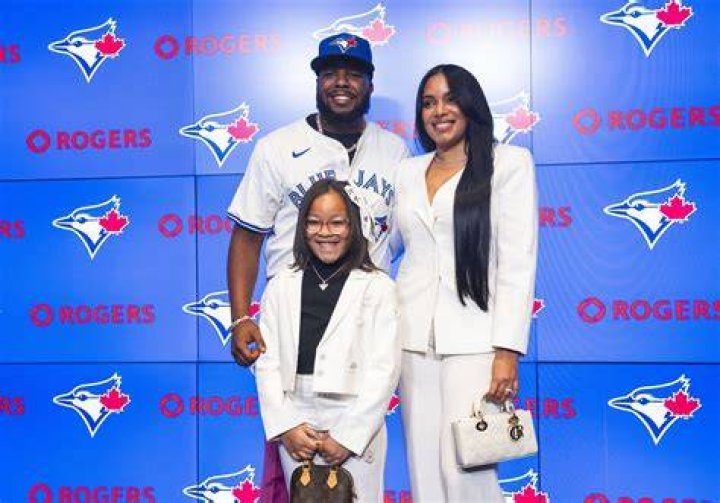 Vladimir Guerrero Jr Wife, Wiki, Biography, Parents, Age, Family