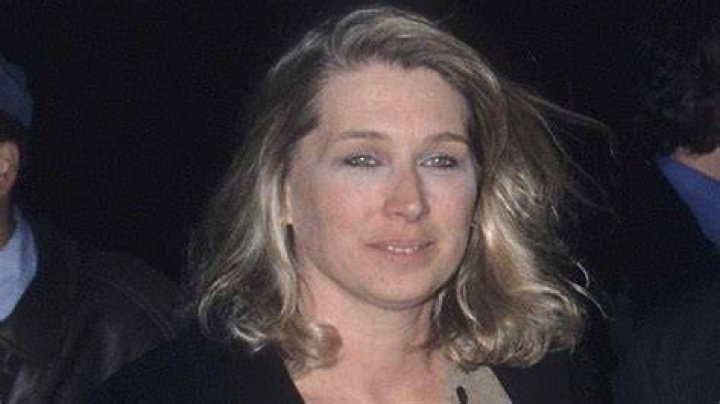 Who is Elizabeth Keuchler? Bio, age, children, spouse, career, net